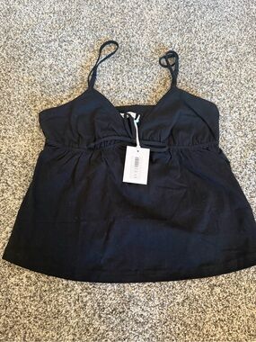 Aritzia Black Tank NWT | Bow detail